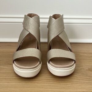 Platform Sandals, size 8